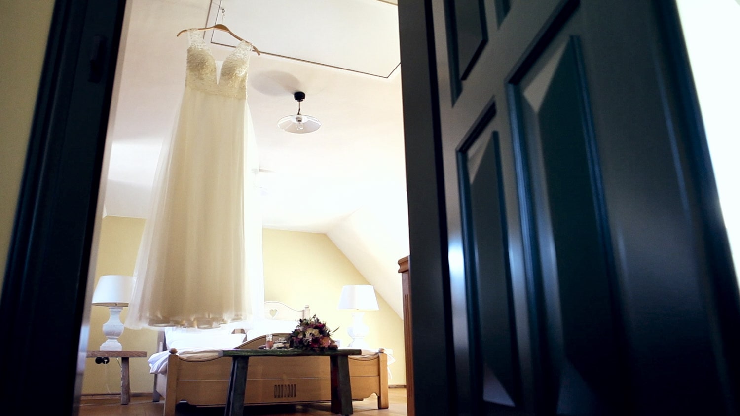 Hochzeit Hofgut von Hünersdorff Hochzeitskleid