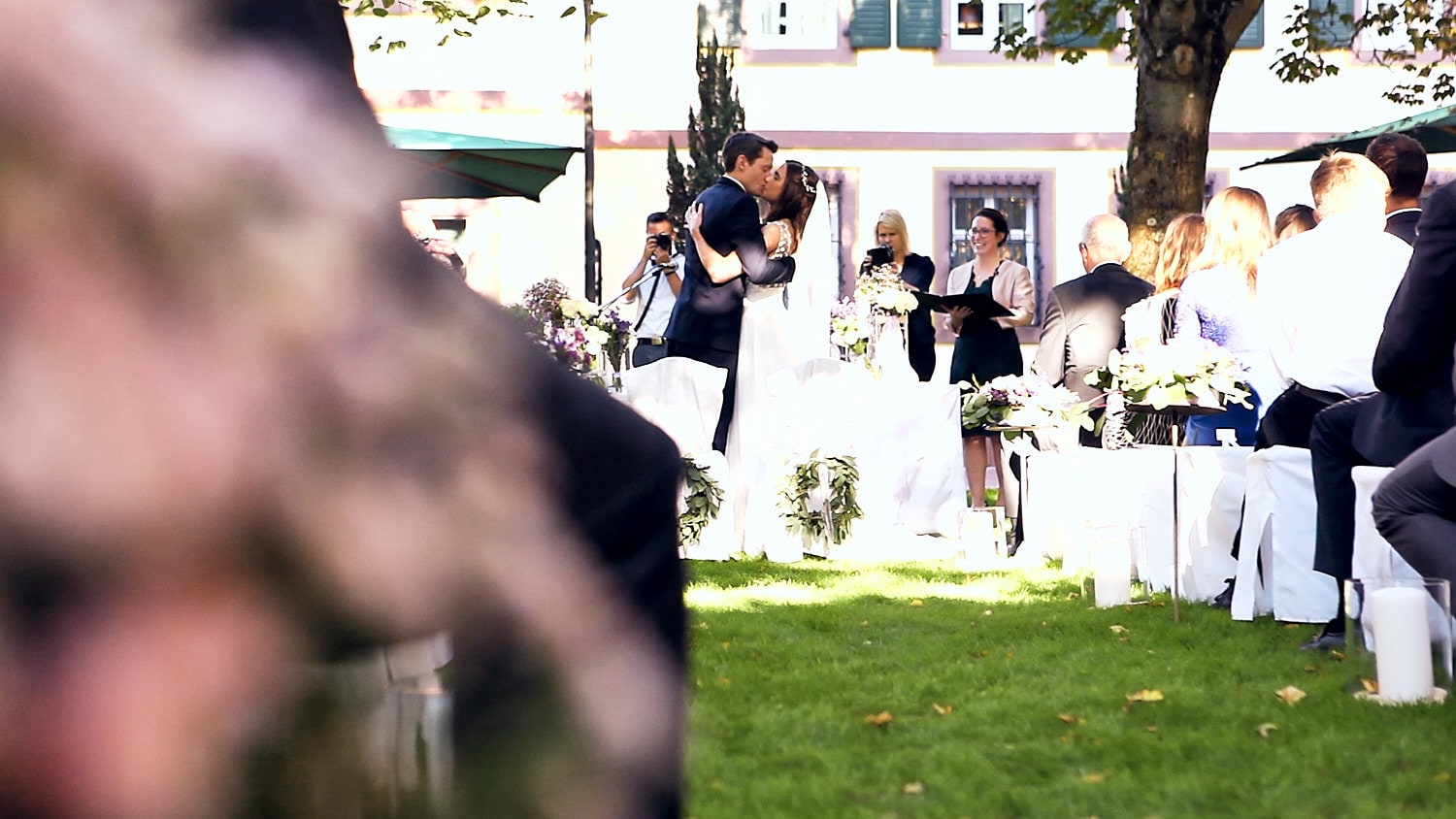 Hochzeit Hofgut von Hünersdorff First Kiss